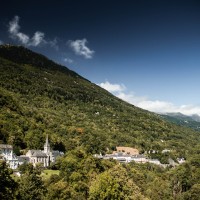 Vue de Saint-Sauveur depuis l'ancienne route de Gavarnie
